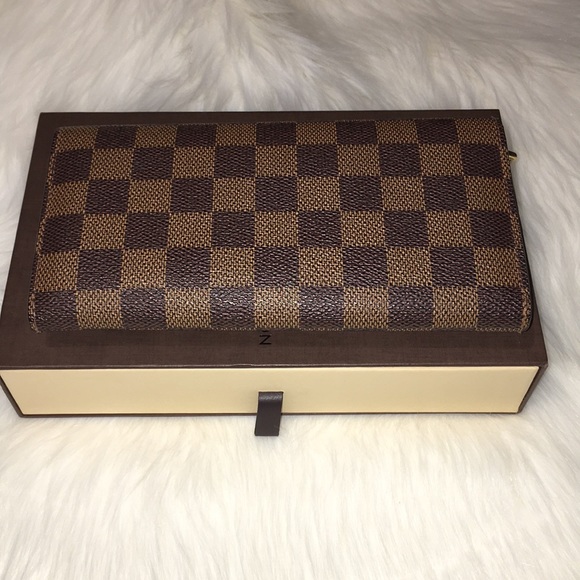 Louis Vuitton wallet - Picture 8 of 8